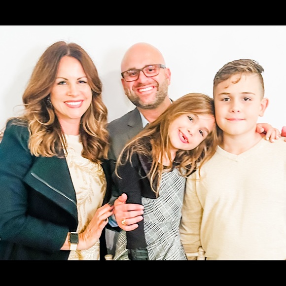 Meet your Posher, Kristin - Picture 2 of 4